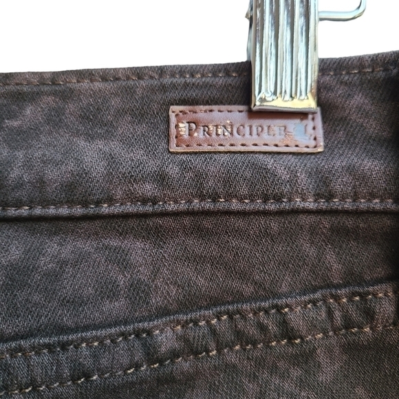 Principle Denim Dreamer Style in Chocolate Python, Size 28 - Picture 8 of 13